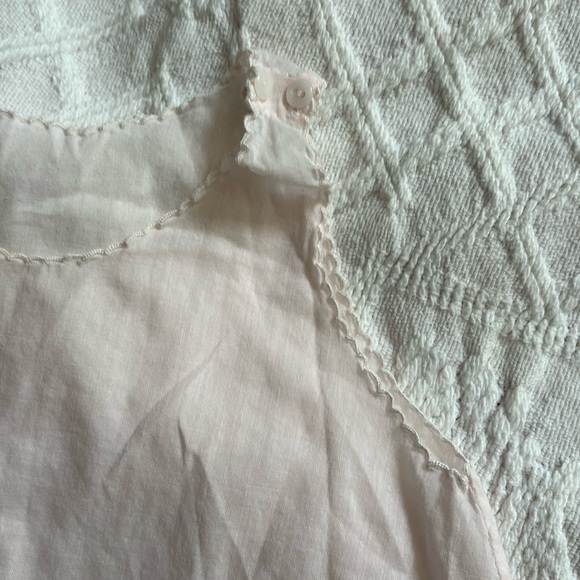 Vintage pale pink handmade embroidered 6months lightweight scallop edge slip - Picture 2 of 9